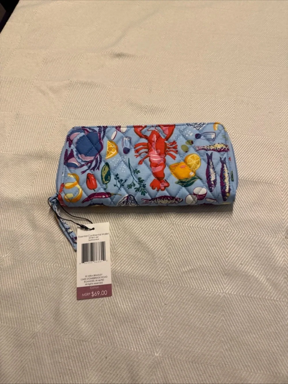 Vera Bradley Quilted Seafood Zip Wallet in Light Blue with Red Lobster - Picture 1 of 5